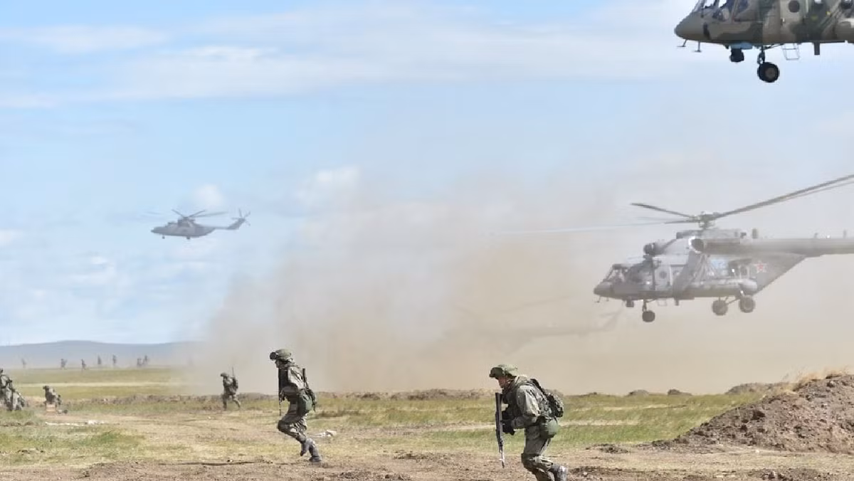 Bi an ly do tai nan dau tien tai cuoc tap tran Vostok-2018-Hinh-2