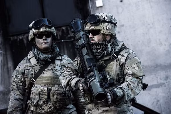 Hệ thống ngắm của Carl-Gustaf M4 cũng là hệ thống thông minh với các đầu ruồi được thiết kế như một bộ phận chốt khoá để gắn thêm các thiết bị phục vụ tác chiến ban đêm như màn hình hiển thị hoặc đèn laze. Nguồn ảnh: Saab.