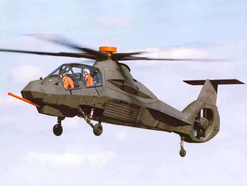 Được thiết kế từ những năm đầu thập niên 90 của thế kỷ trước, Boeing-Sikorsky RAH-66 là loại trực thăng tàng hình, có thể thực hiện nhiệm vụ tuần thám hoặc cũng có thể hoạt động như trực thăng tấn công. Nguồn ảnh: Scott.