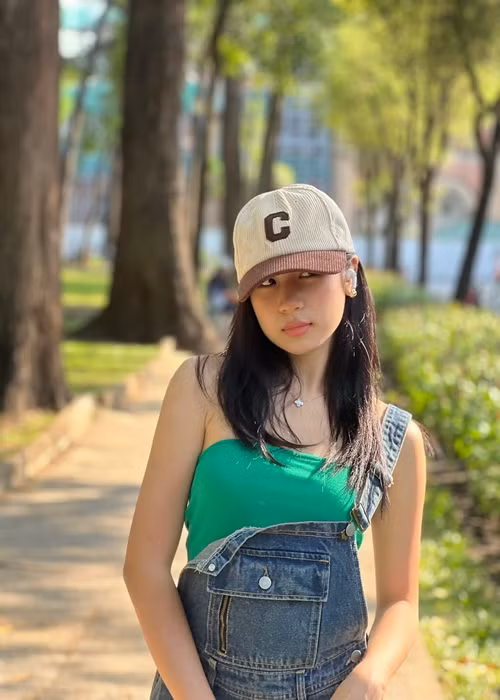 Nhiều đồng nghiệp, học trò của Lưu Thiên Hương dành lời chúc cho con gái của nữ nhạc sĩ trong kỳ thi tốt nghiệp THPT.