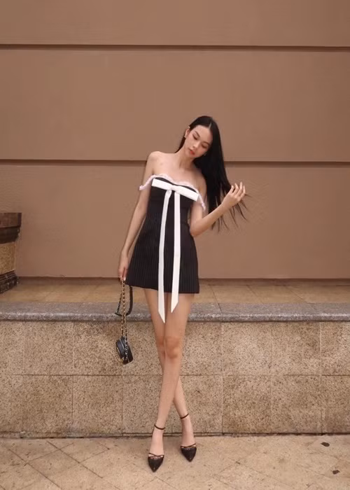 Năm 2020, quán quân The Face Vietnam 2016 vướng nghi vấn hẹn hò một thiếu gia. Đối mặt với tin đồn tình cảm, Phí Phương Anh không lên tiếng. Ảnh: FBNV.