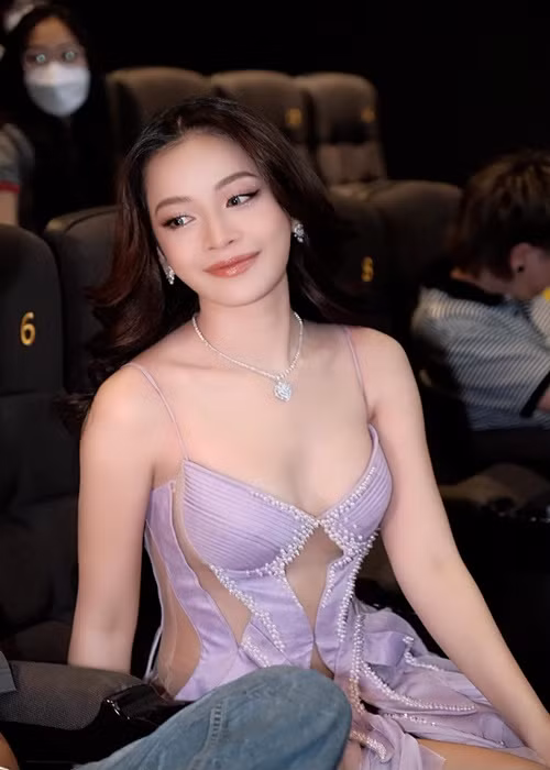 Những năm qua, nhan sắc của Chi Pu được cư dân mạng trong nước và quốc tế đánh giá cao. Năm 2020, trang Sina của Trung Quốc cho rằng Chi Pu xứng đáng với danh hiệu “đệ nhất mỹ nhân Việt”.