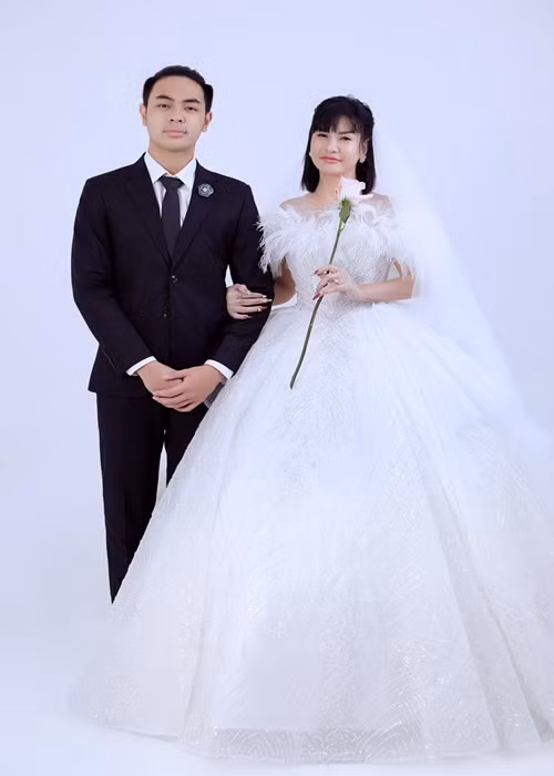 Nữ diễn viên đang có cuộc sống bình yên bên con trai.