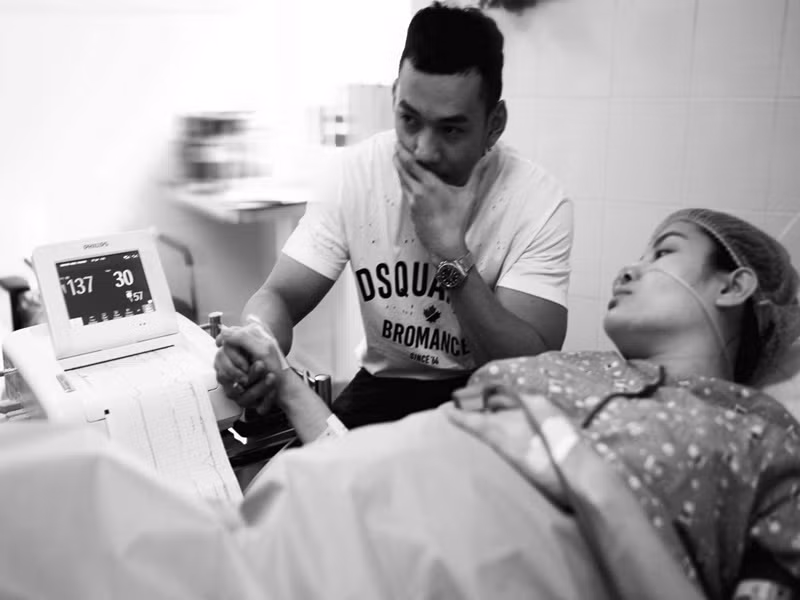 Phương Trinh Jolie cho biết, cô vừa trải qua một hành trình không hề dễ dàng để được bế con trên tay.