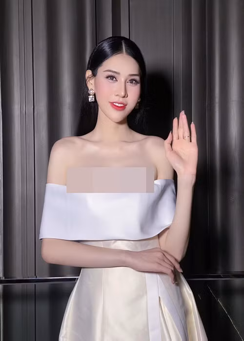 Mỹ nhân sinh năm 2000 sở hữu vẻ đẹp vừa ngọt ngào vừa gợi cảm. Ảnh: FBNV.