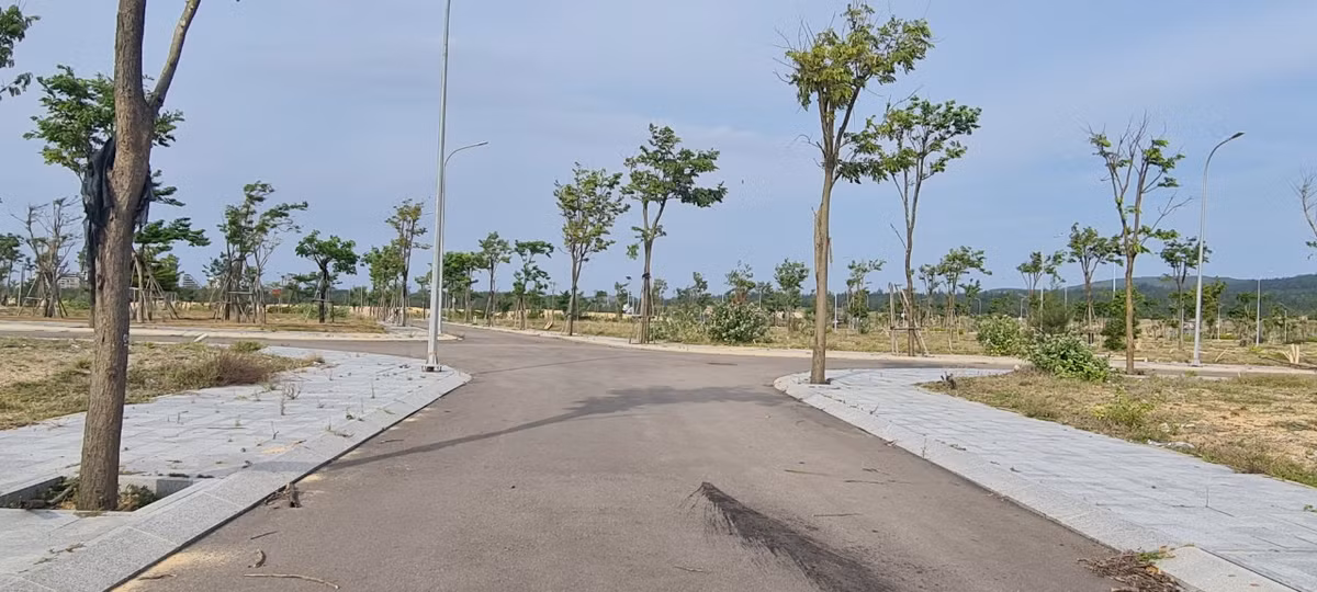 Binh Dinh: Loat du an BDS ven bien “sot ao” roi bo hoang-Hinh-2