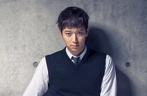  8. Kang Dong Won. Cha của nam diễn viên là phó chủ tịch của SPP, công ty vận chuyển nằm trong top thế giới.