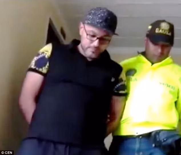 Bat giu ke sat nhan giet hai 117 nguoi o Colombia