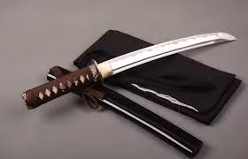 Vợ của các samurai cũng sử dụng Tanto để tự sát nhằm bảo toàn danh tiết.