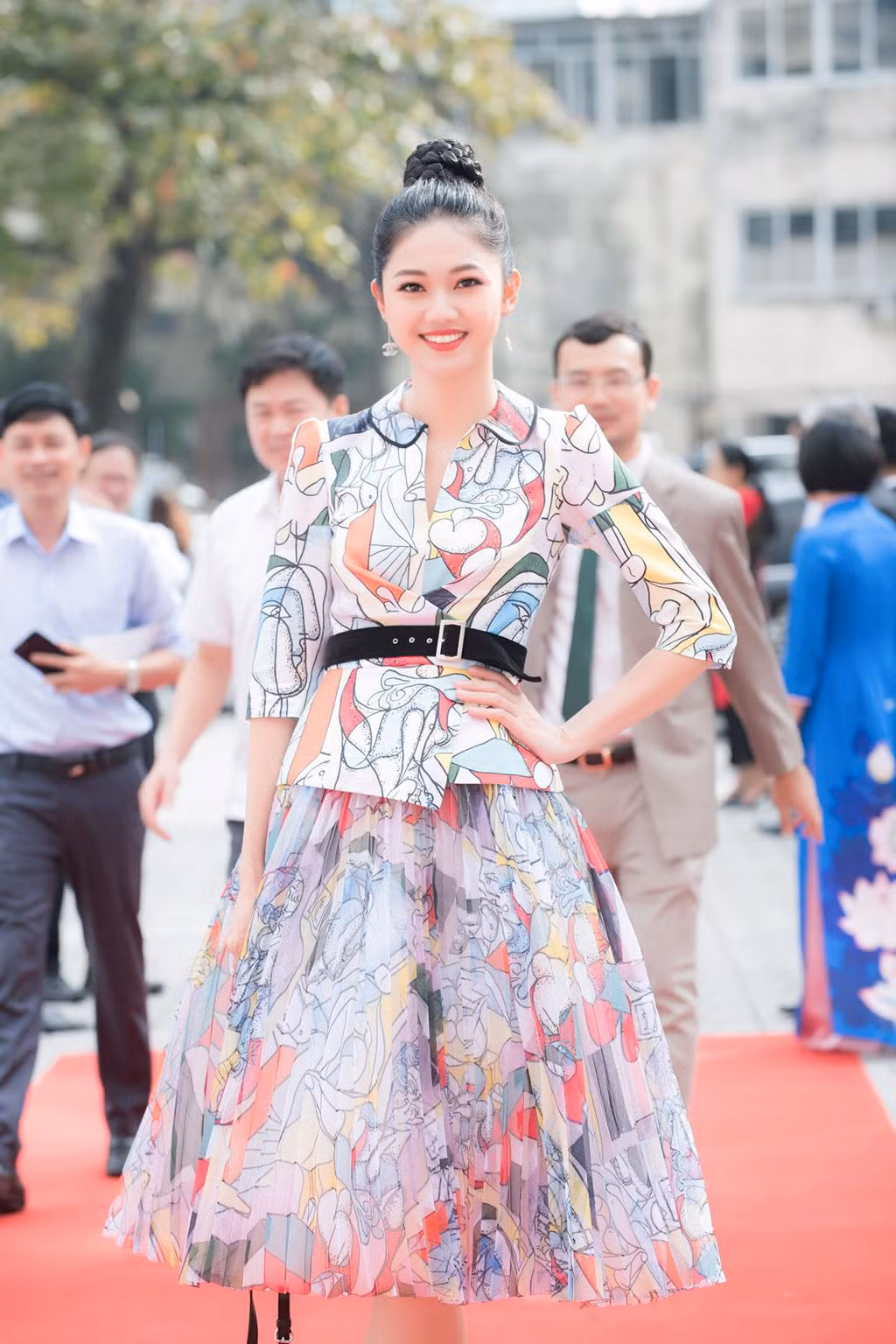 A hau Thanh Tu: Ban trai lon tuoi sap cuoi la moi tinh dau