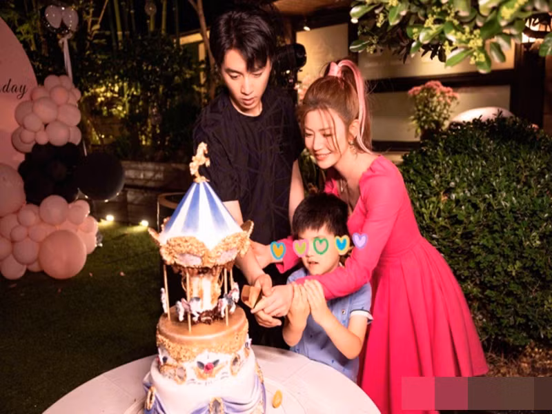  Trần Nghiên Hy ly hôn Trần Hiểu sau 9 năm chung sống và có một cậu con trai. Ảnh: Weibo Trần Nghiên Hy.