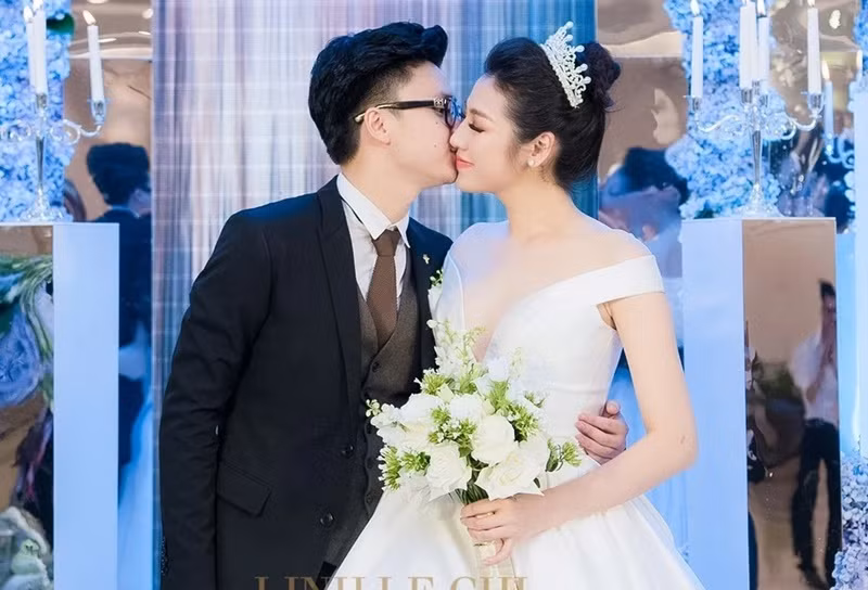 Chồng Tú Anh điển trai, phong độ, xuất thân giàu có. Ảnh: Znews.