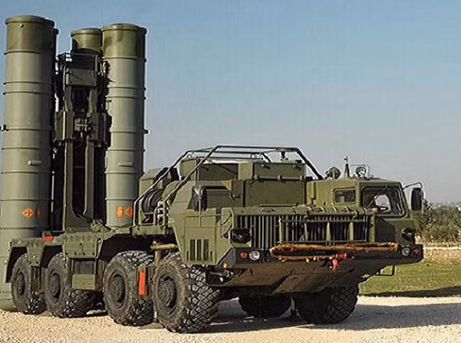 "Để thực hiện hợp đồng cung cấp hệ thống phòng không S-400 cho Trung Quốc, một chiếc tàu chở hàng đã rời cảng Ust Luga thuộc khu vực Leningrad vào cuối tháng 12/2017".