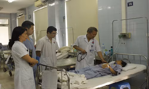 Benh hiem gap: Khoi u 15 cm nam trong trai tim