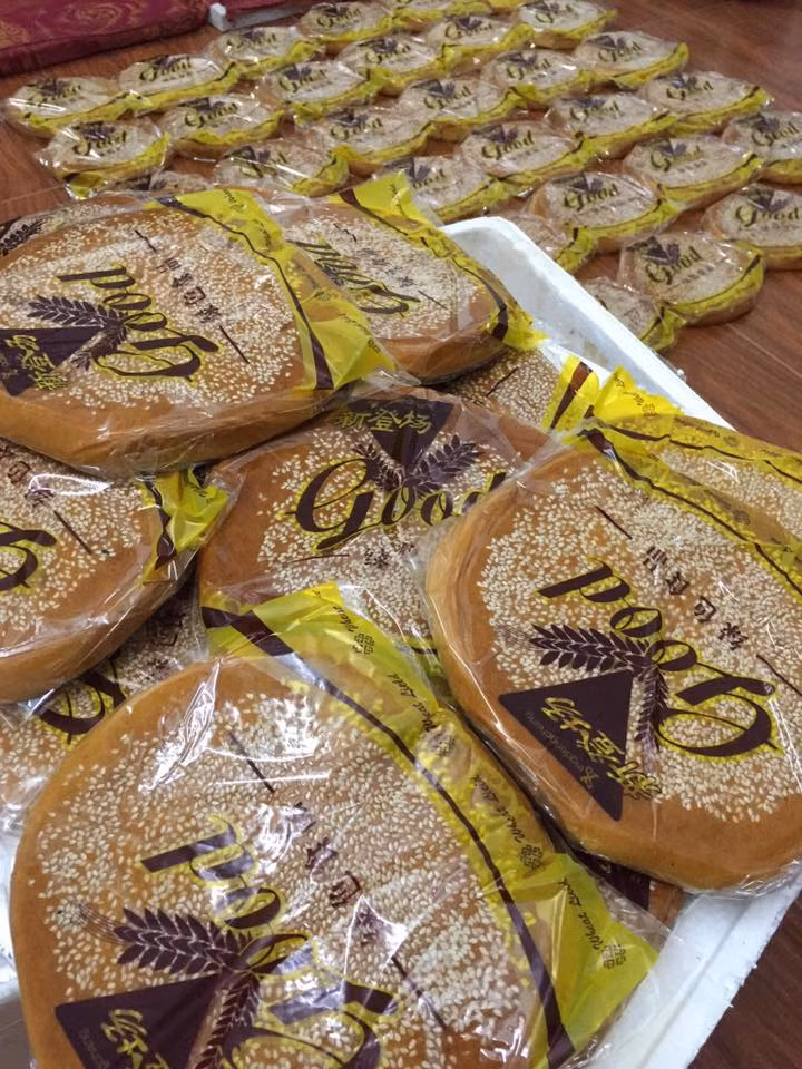 Phat sot voi banh trung thu “khung” gia chi 50.000 dong-Hinh-4