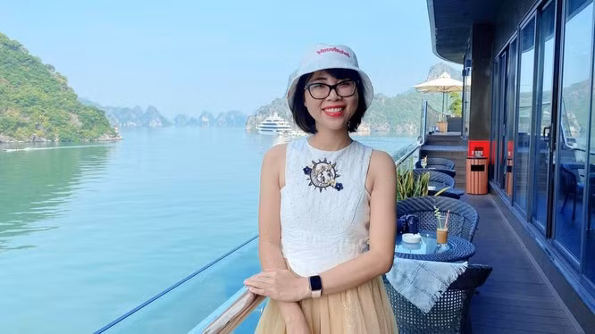 Lên lớp 6, nữ YouTuber lọt top một trong 3 học sinh có thành tích học xuất sắc nhất khối, thường xuyên có thành tích học dẫn đầu lớp.
