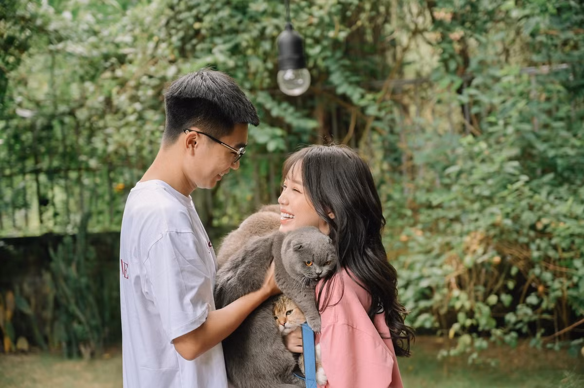 Hiện tại dù đã chia tay nhưng họ vẫn là bạn bè của nhau, Bụt thỉnh thoảng vẫn xuất hiện trong một số vlog của Linh Ngọc Đàm.
