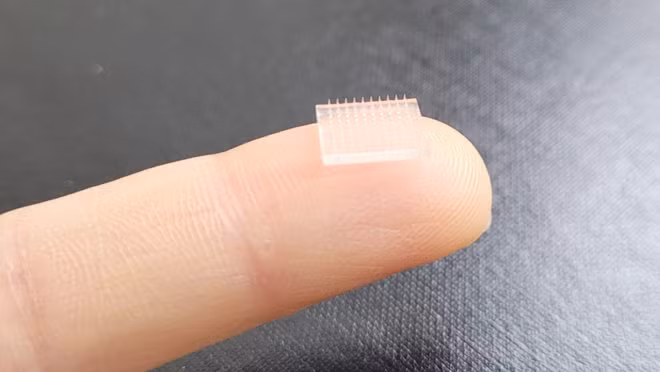 Mieng dan in 3D truyen vac xin khong can tiem: Hieu qua vuot troi?