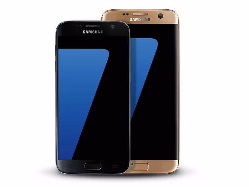 Ngay sau khi được trình làng, Galaxy S8 và Galaxy S8 + đã được đánh giá là ăn đứt các iPhone đời mới với với nhiều tính năng vượt trội và một thiết kế cực tinh tế.