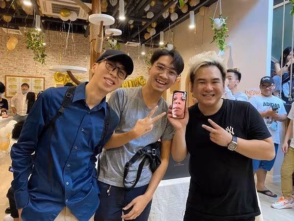 Theo như nhiều fan chia sẻ, người thay đổi nhiều nhất trong hội "Tứ hoàng streamer" có lẽ là Hoàng ViruSs. Anh trải qua năm 2020 với nhiều điều mới mẻ cũng như không ít sóng gió.