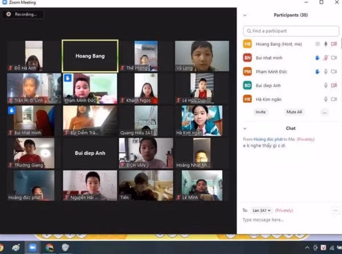 Học sinh tại huyện đảo Cô Tô học online giữa mùa dịch C0VID-19.