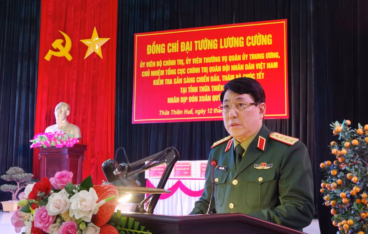 Từ một chiến sĩ, Thiếu úy năm 1979, ông Cường lần lượt được thăng quân hàm qua các năm: 1981 - Trung úy; 1982 - Thượng úy; 1985 - Đại úy; 1989 - Thiếu tá; 1993 - Trung tá; 1997 - Thượng tá và thăng quân hàm Đại tá vào năm 2001. 