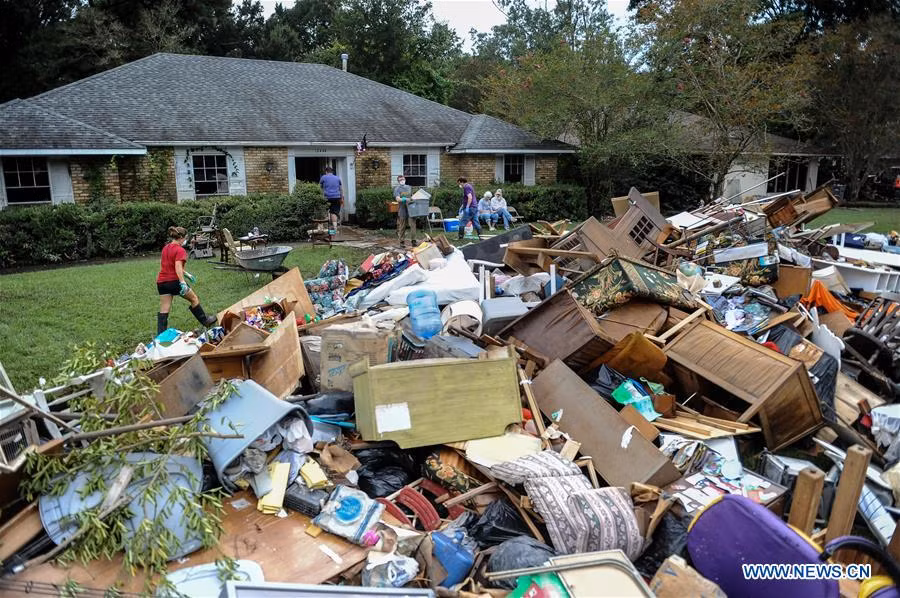 Được biết, lũ lụt tại Louisiana những ngày qua đã khiến ít nhất 13 người thiệt mạng và hàng nghìn người khác phải sơ tán.