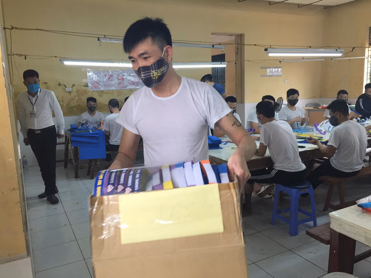 Nhửng sản phẩm khi hoàn thiện được đóng hộp cẩn thận.
