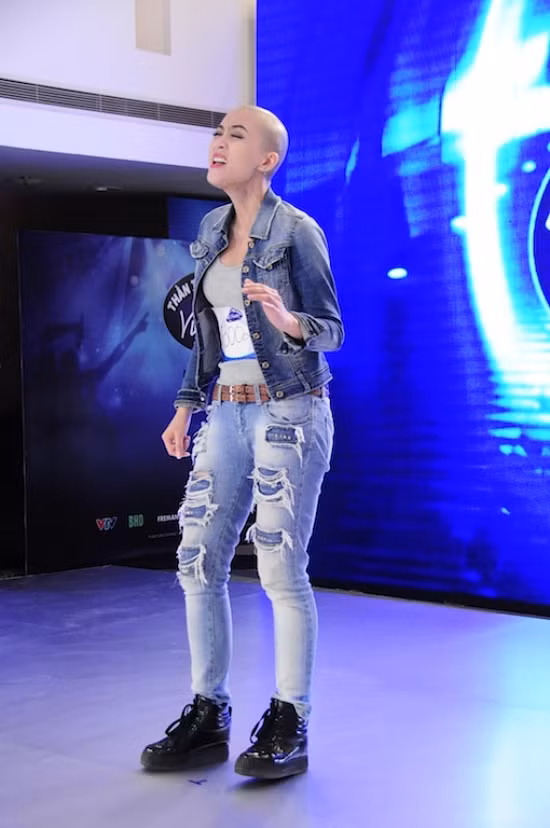 Tiét lọ cua my nhan dau troc gay sot Vietnam Idol