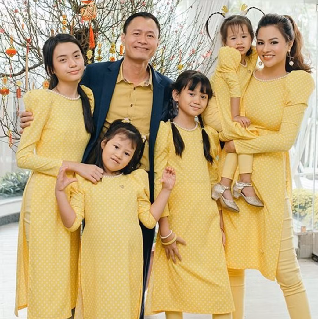 Họ sinh hai con gái lần lượt vào các năm 2013 và 2016. Trước khi đến với Vũ Thu Phương, doanh nhân Thanh Hải trải qua một cuộc hôn nhân. Ảnh: FB Vũ Thu Phương