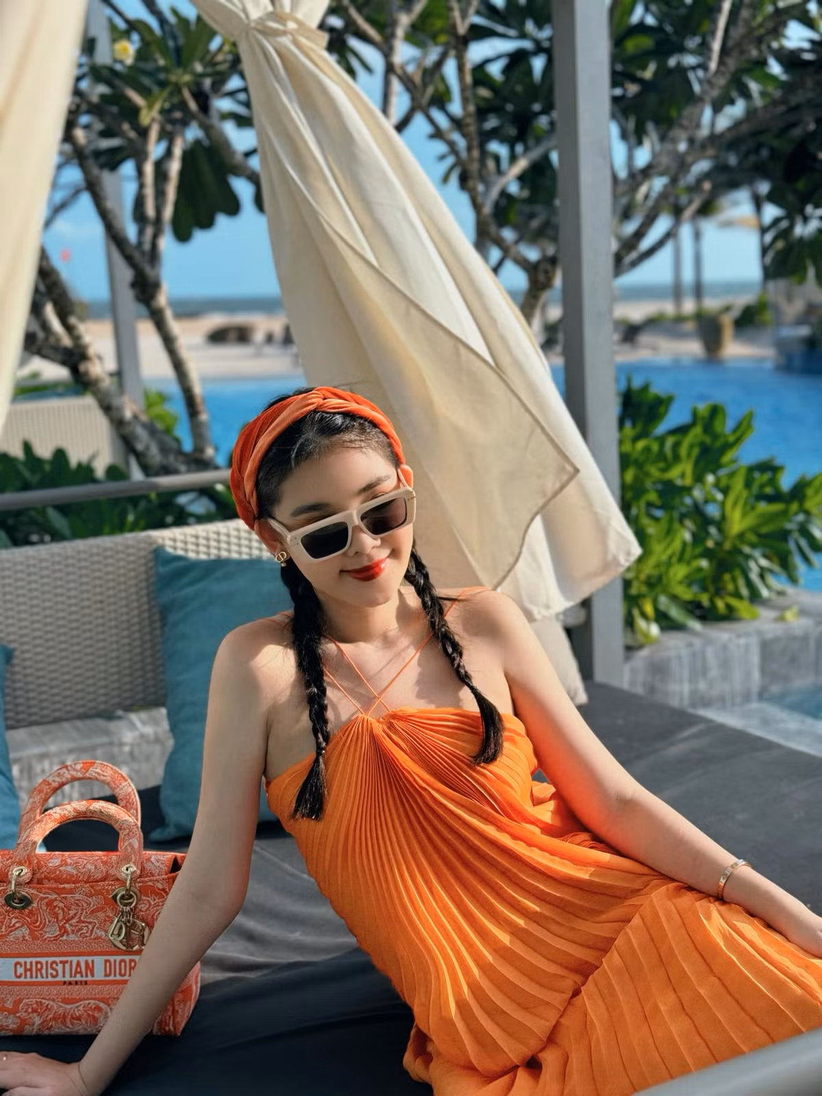 Cuộc sống sung túc, công việc ổn định giúp nàng hậu có thể thoải mái mua sắm những gì mà cô yêu thích. Ảnh: FB Lê Âu Ngân Anh