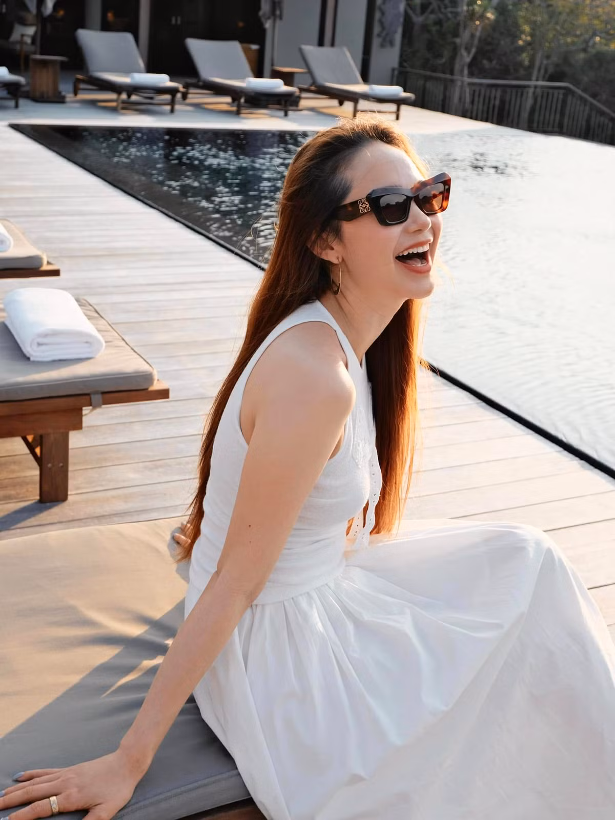 Ca sĩ Minh Hằng xinh đẹp, rạng rỡ trong chuyến nghỉ dưỡng. Ảnh: FB Minh Hằng