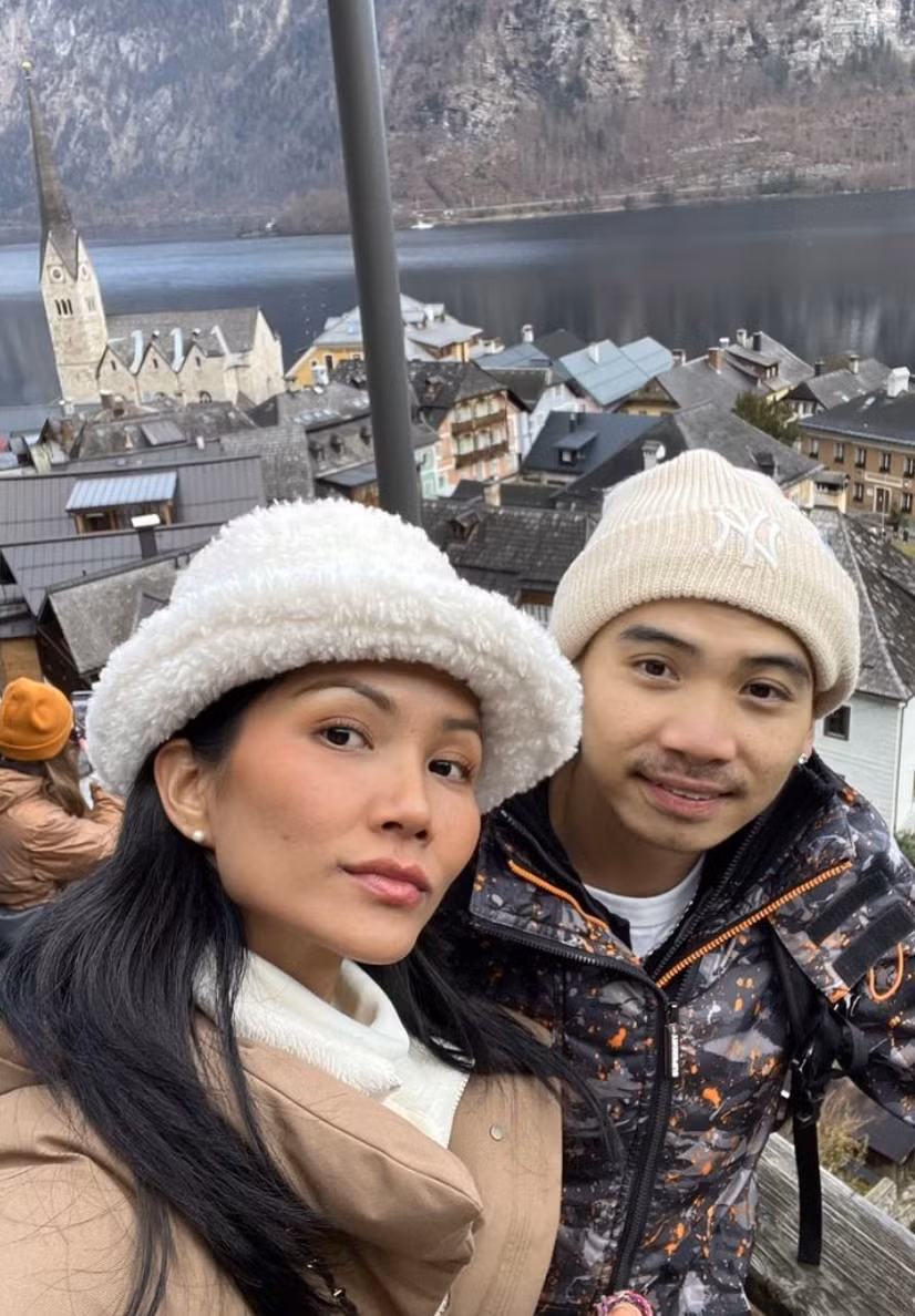 Mối tình đẹp của H'Hen Niê và Tuấn Khôi nhận được nhiều sự ngưỡng mộ từ khán giả. Ảnh: FB H'Hen Niê