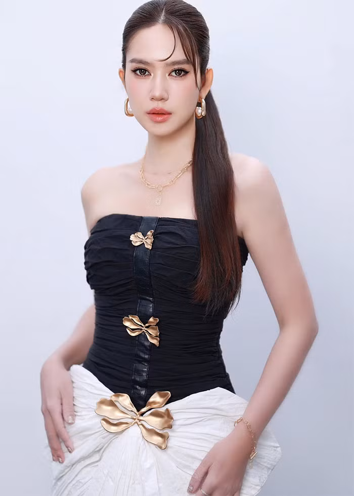 Hiện Minh Hà đang là quản lý riêng của chồng và cùng chồng đồng hành trong các dự án, công việc. (Ảnh: FB Lý Hải Minh Hà)