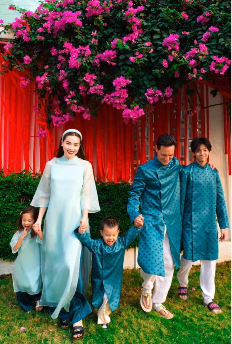 Suy nghĩ này của Hà Hồ được nhiều người tán đồng. Bởi việc sinh con cho người mình yêu không khác nào một cách trói buộc tình yêu của họ dành cho mình. Trong khi đó, chưa chắc đối phương muốn làm cha và đã sẵn sàng chuẩn bị tâm lý lẫn các kỹ năng khác để đảm nhận vai trò này. Ảnh: FB Ho Ngoc Ha
