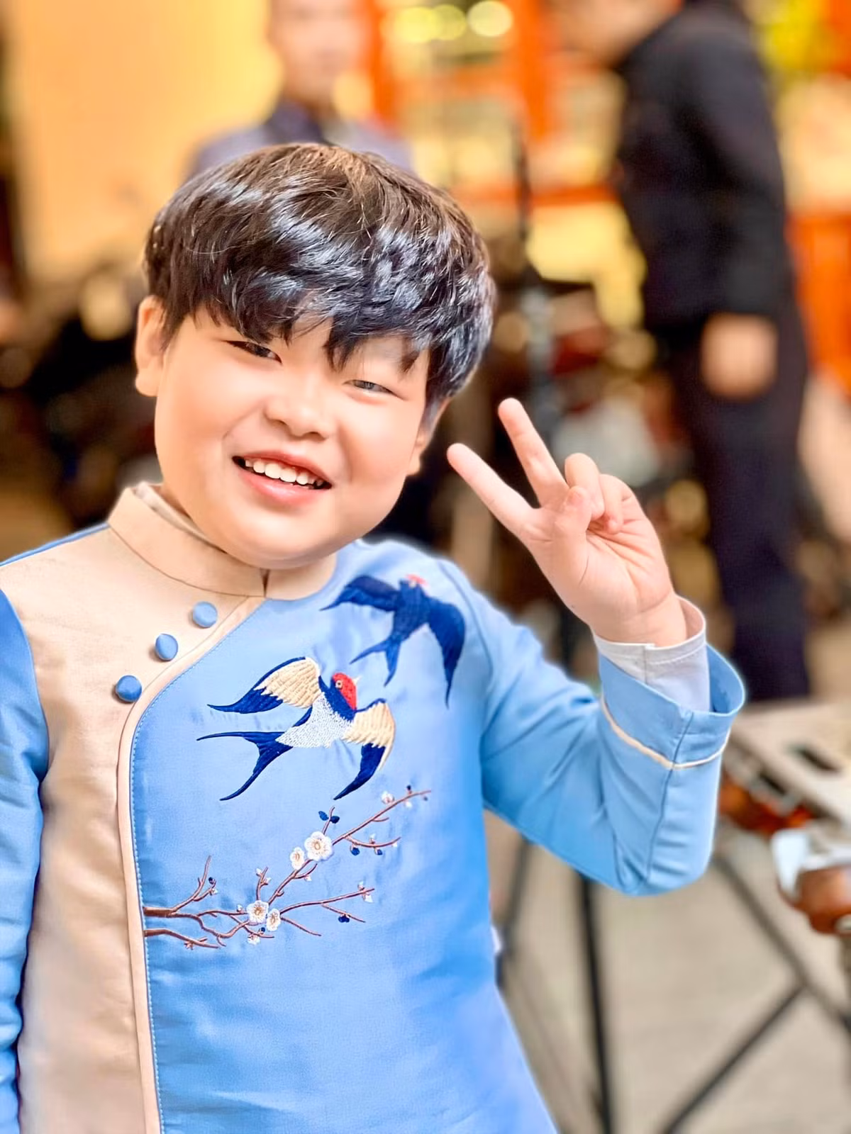 Với ngoại hình mũm mĩm, đôi mắt một mí, nhiều khán giả nhận xét Tuấn Phong có nét giống người Hàn Quốc. Ảnh: FB Phạm Tuấn Phong