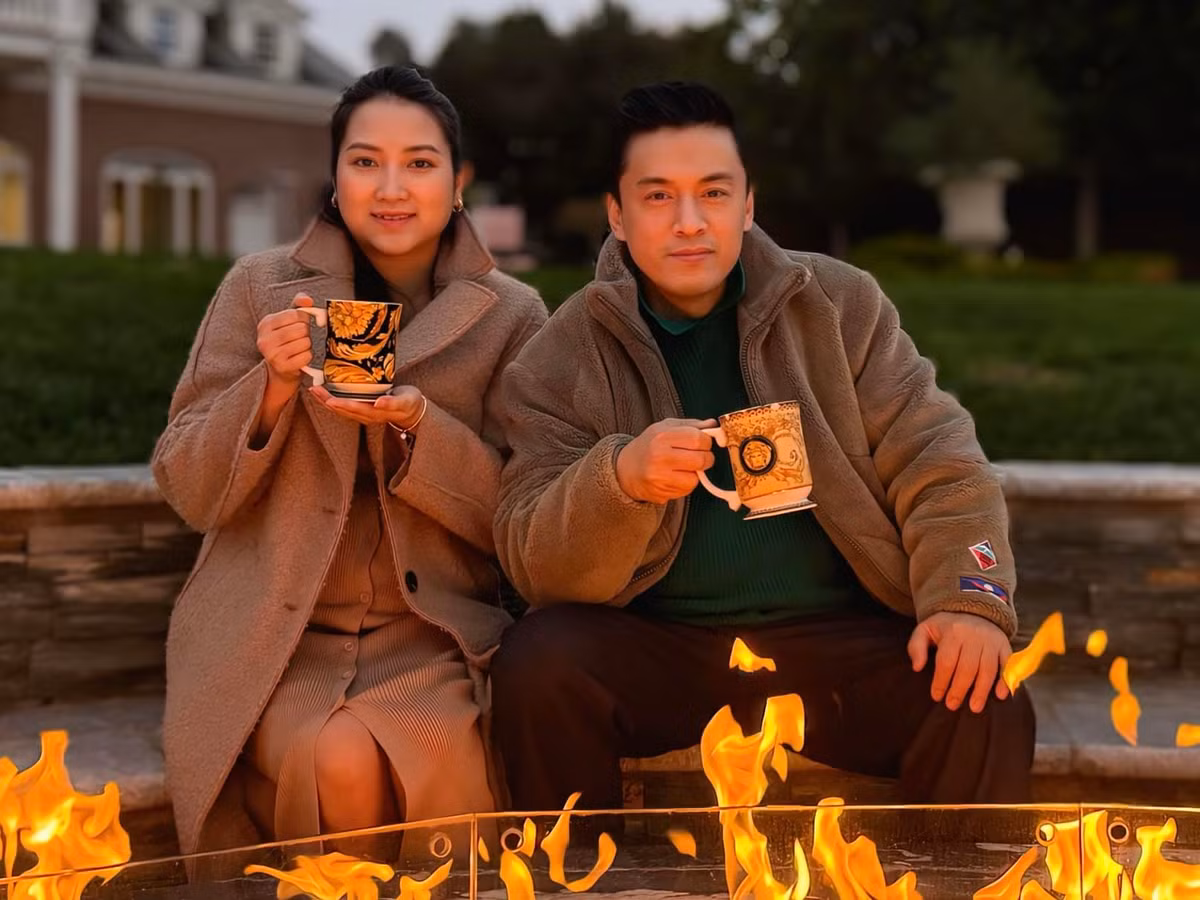 Lam Trường hâm nóng tình cảm với vợ: "Hình này càng có ý nghĩa hơn khi người chụp chính là cục cưng bé nhỏ, cám ơn con gái của ba mẹ". Ảnh: FB Lam Truong