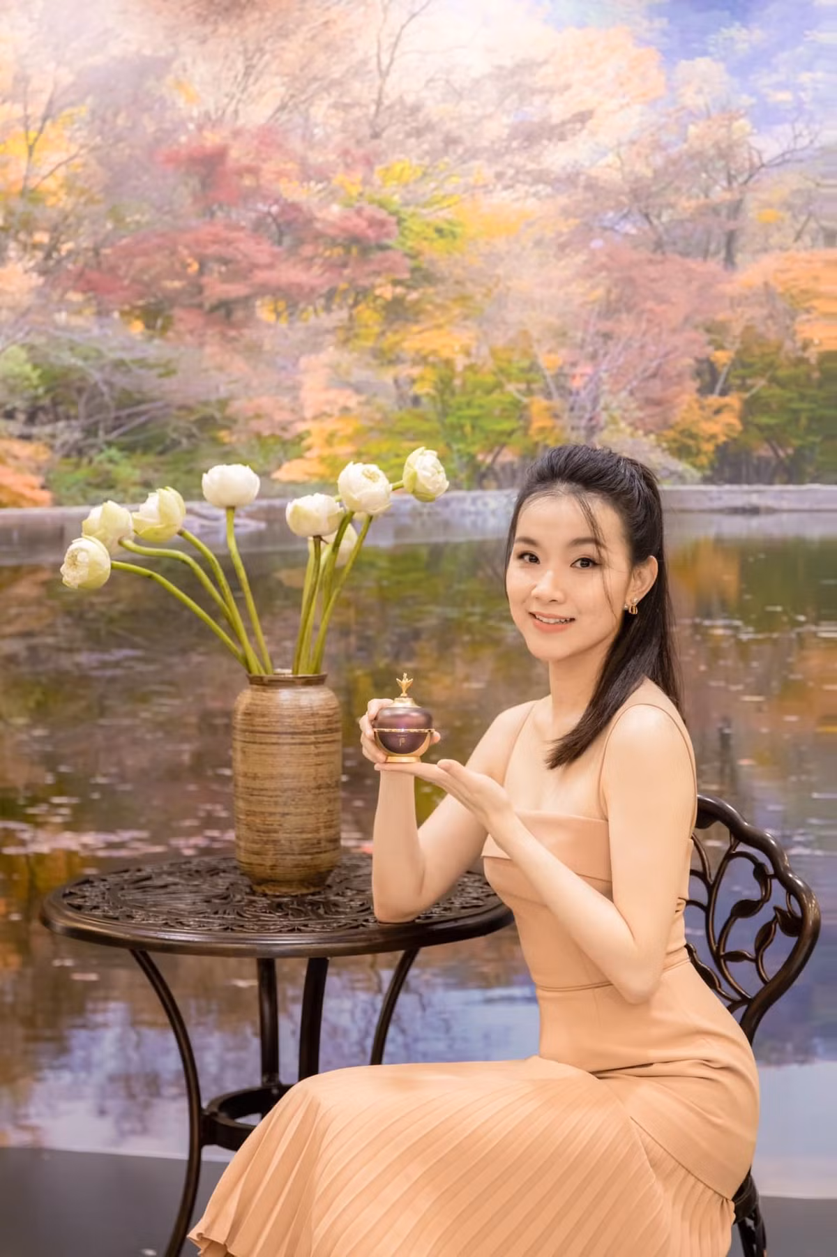 Cùng năm phim Kiều nữ và đại gia ra mắt và gây tiếng vang, Thùy Lâm đăng quang Hoa hậu Hoàn vũ Việt Nam, trở thành hoa hậu đầu tiên trong lịch sử cuộc thi này. Sau đó người đẹp thi Miss Universe 2008 và lọt top 15. Ảnh: FB Nguyễn Thuỳ Lâm