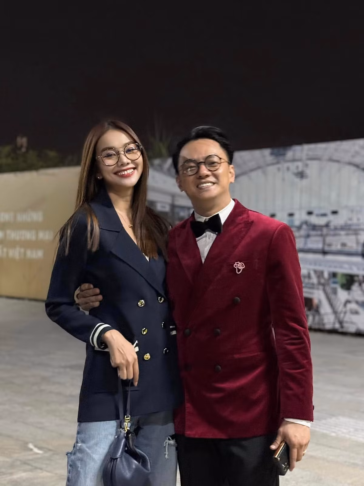 Siêu mẫu Thanh Hằng đến ủng hộ ông xã nhạc trưởng và bạn thân Hà Anh Tuấn tổ chức show ở TPHCM. Ảnh: FB Thanh Hằng