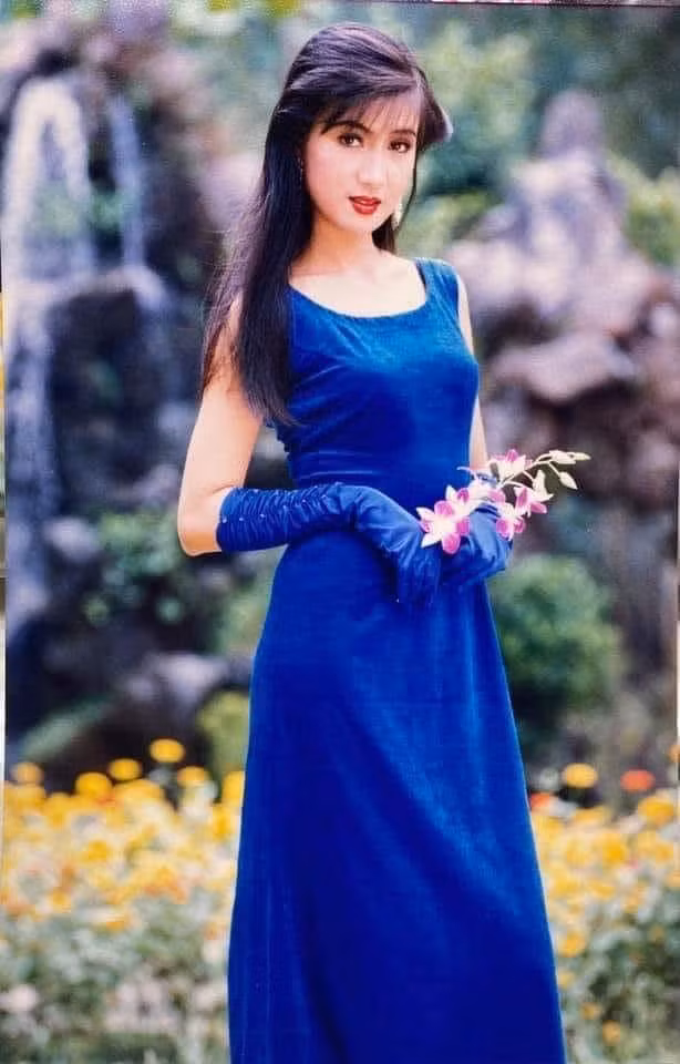Gương mặt trái xoan thanh thoát, không góc chết của Hiền Mai là niềm mơ ước của bao thiếu nữ thời bấy giờ và đến tận bây giờ vẫn làm say đắm lòng người. Ảnh: FB Hiền Mai