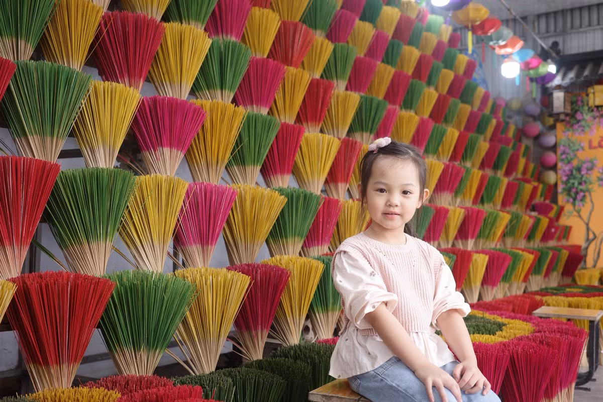 So với những hình ảnh khi còn nhỏ, Suchin ngày càng khiến người hâm mộ bất ngờ trước màn trổ mã rõ rệt. Ảnh: FB Đàm Thu Trang