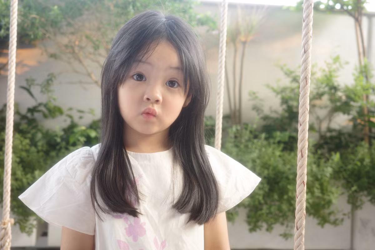 Mỗi hình ảnh hay khoảnh khắc đời thường của bé Suchin đều thu hút hàng ngàn lượt tương tác trên mạng xã hội. Ảnh: FB Đàm Thu Trang