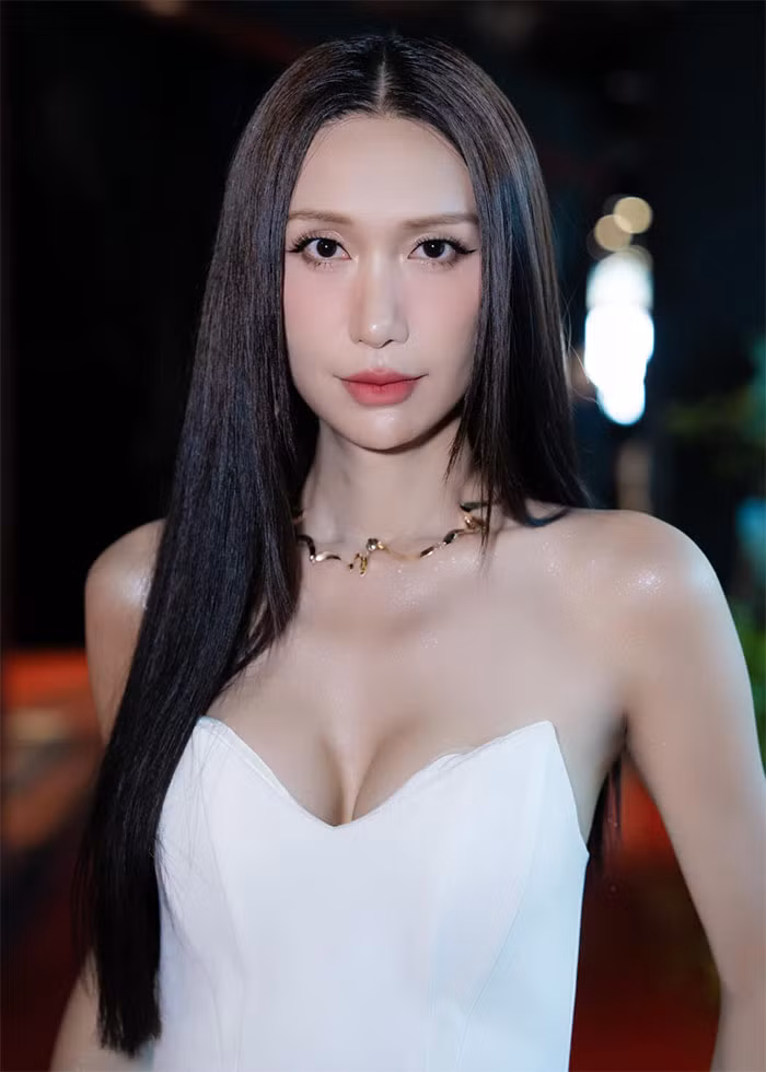 Cách đây 2 năm, nữ ca sĩ xác nhận mình đã có bạn trai nhưng không công khai danh tính. (Ảnh: FB Tô Ngọc Bảo Linh)