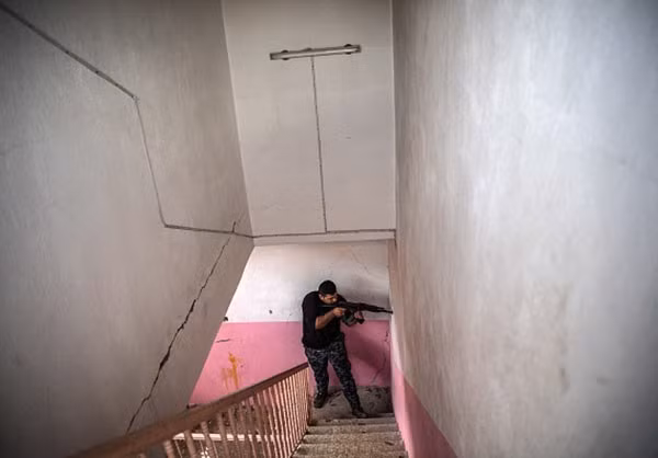 Quân đội Iraq đang cố gắng giải phóng hoàn toàn khu vực Thành cổ Mosul. Ảnh: FNA.