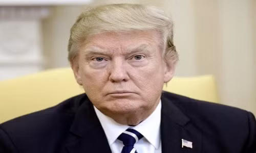 Ong Trump cach chuc, ha cap quan chuc Hoi dong An ninh Quoc gia