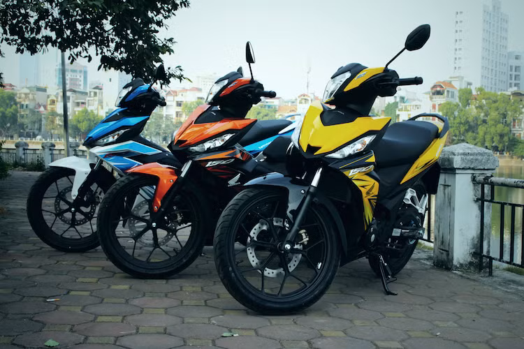 Một điểm đặc biệt của Winner so với các dòng xe underbone khác ở Việt Nam đó là chiếc xe có khung sườn dạng kép thay vì đơn. Chính bởi điều này nên Winner rất ổn định khi chạy trên đường trường ở tốc độ cao. Cùng với hệ thống giảm xóc ổn định, êm ái và lốp "zin" IRC có chất lượng khá tốt. Winner là một trong những mẫu xe underbone có cảm giác lái tốt nhất hiện nay.