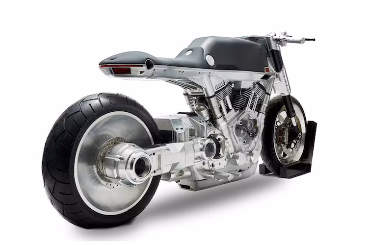 Hiện tại, Vanguard đã bắt đầu mở đơn đặt hàng cho Roadster. Hãng sẽ chỉ sản xuất 200 chiếc kể từ đầu năm 2018 với giá khởi điểm 30.000 USD/chiếc (tương đương 681,75 triệu đồng) - chỉ tương đương với các dòng xe cao cấp từ các hãng nổi tiếng như Harley-Davidson hay Ducati.