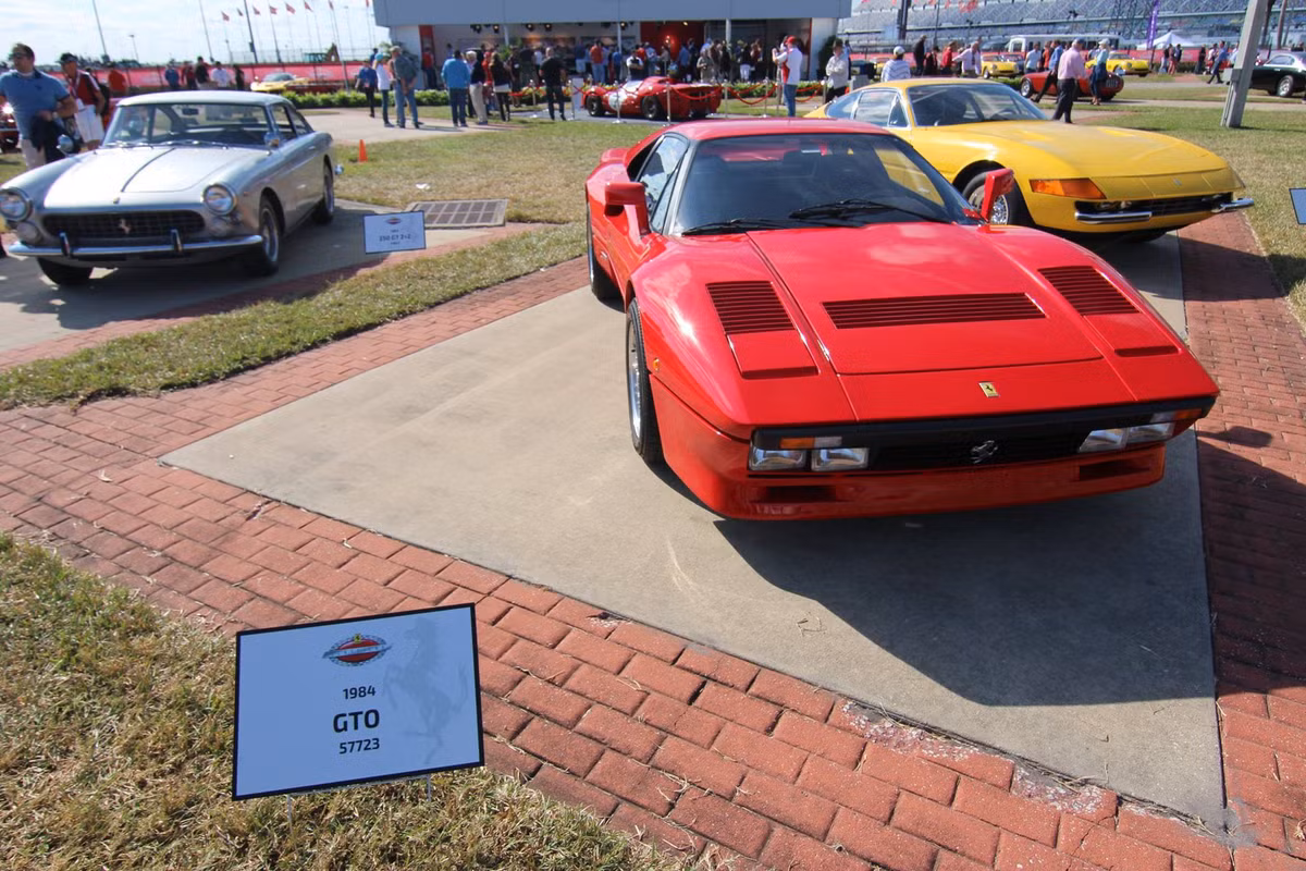 Với dàn siêu xe Ferrari "kịch độc" và nhiều hoạt động hấp dẫn, Ferrari Mondiali 2016 đã để lại nhiều kỷ niệm đẹp cho những người có cơ hội được tham gia sự kiện này.