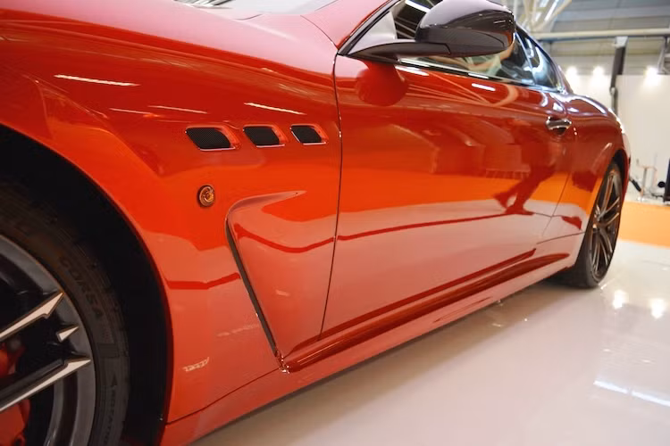 GranTurismo MC Stradale Centennial Edition vẫn tiếp tục sử dụng khối động cơ V8 nạp khí tự nhiên 4.7 lít với công suất tối đa 460 mã lực/520 Nm kết hợp cùng hộp số tự động 6 cấp. Chiếc xe có khả năng tăng tốc từ 0-100 km/h trong 4,5 giây và tốc độ tối đa 303 km/h.
