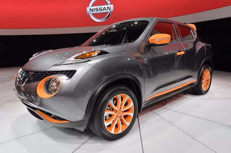 Mẫu crossover cá tính nhưng khá "kén" người dùng bởi kiểu dáng độc đáo của mình là Juke 1.6l cũng có khuyến mại tặng tiền mặt 10 triệu đồng.